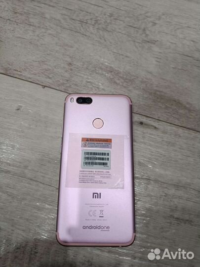 Телефон Xiaomi Mi A1