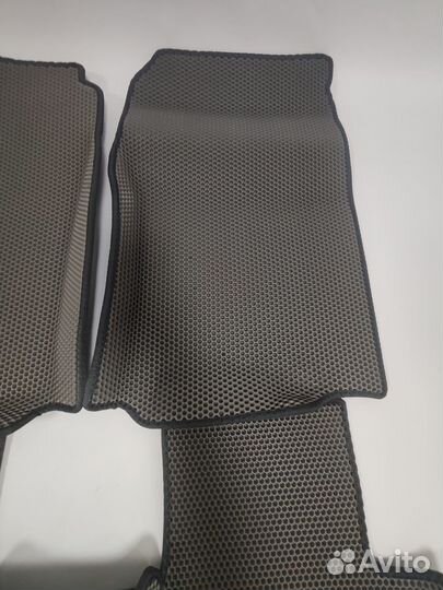 3D эва коврики c бортами Toyota Land Cruiser Prado 150