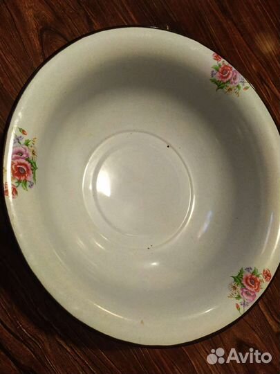 Эмалированный тазик новый