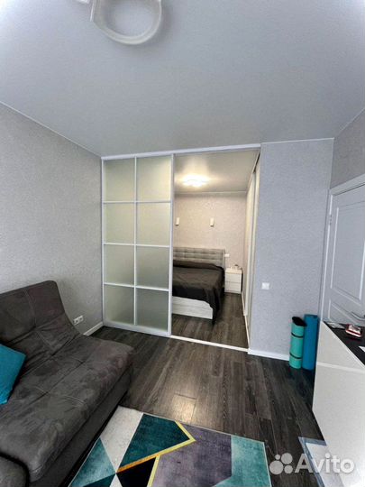 Стеклянная перегородка