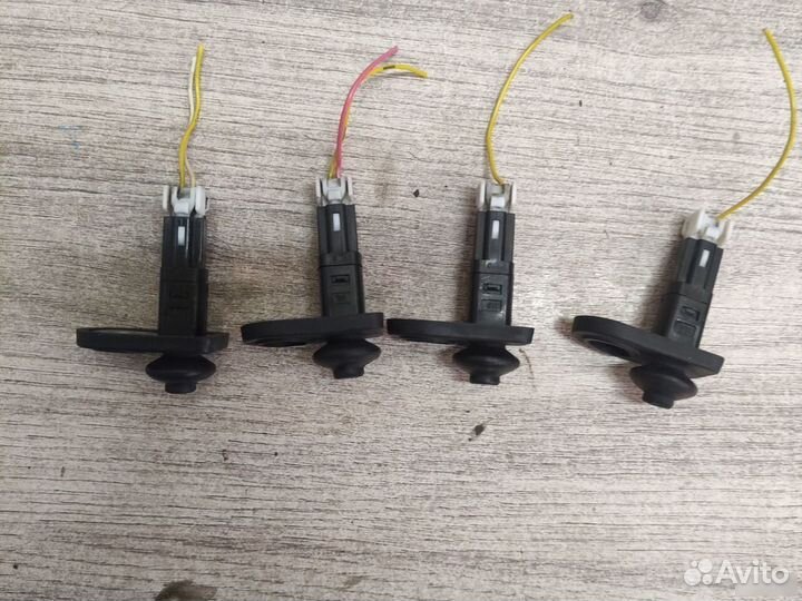 Выключатель концевой Hyundai Santa Fe 1