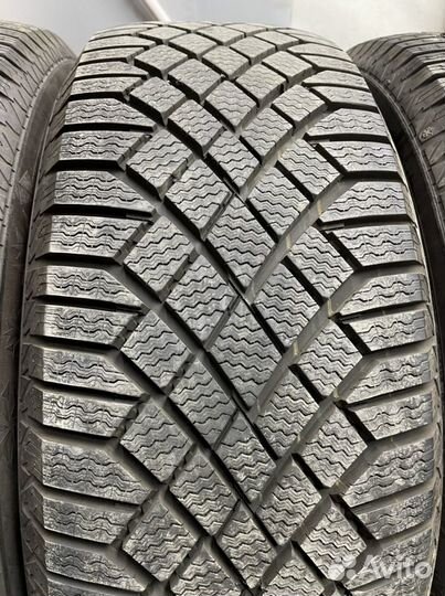 Continental ContiVikingContact 7 235/60 R18 107T