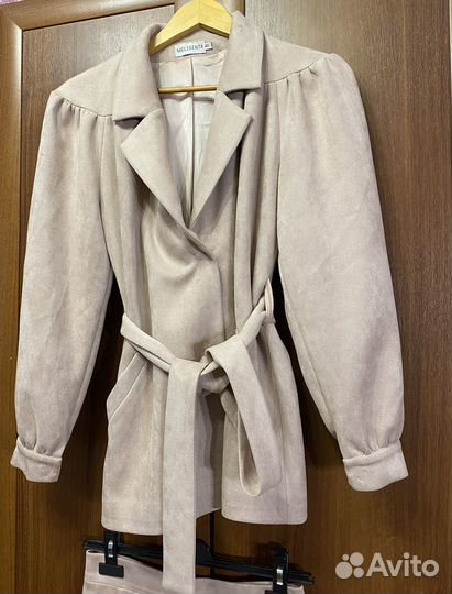 Костюм бархатный женский 42 melisenta