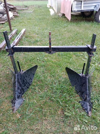 Окучник 2-х рядный большой на траверсе