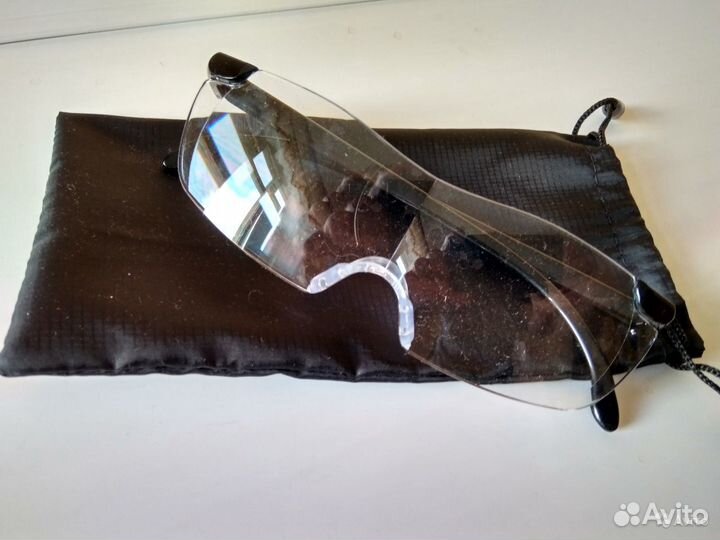 Очки для работы с мелкими предметами