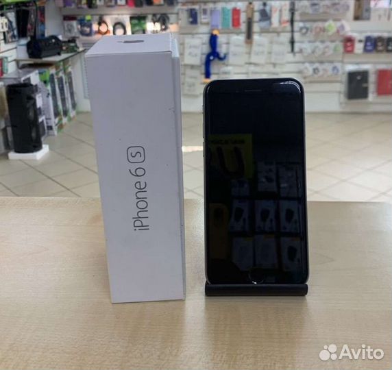 Телефон iPhone 6s