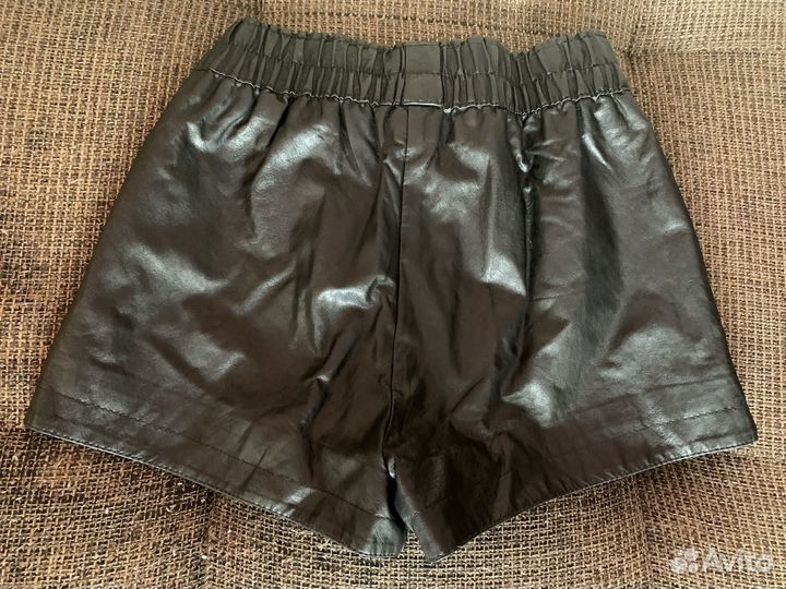 Шорты из эко кожи
