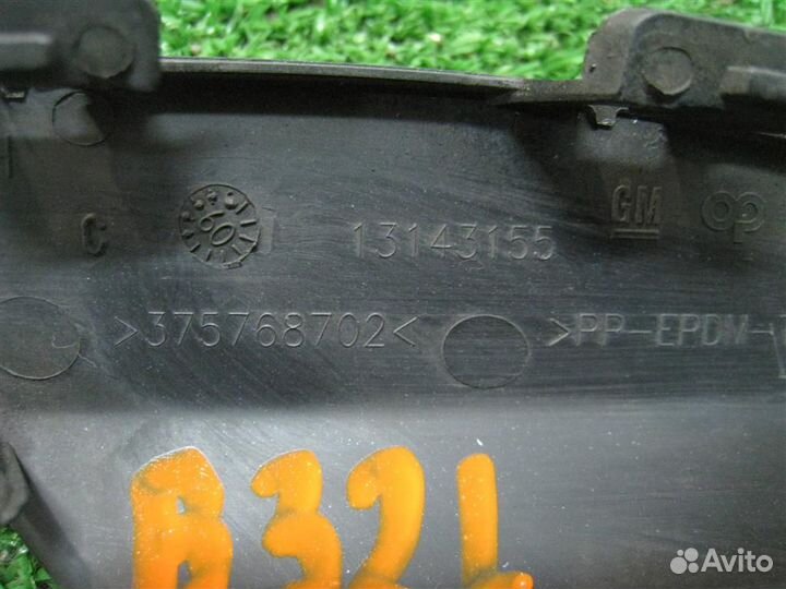 Заглушка бампера Opel astra H 2009