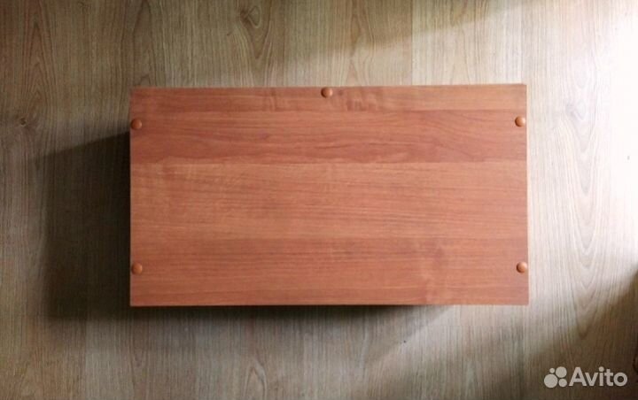 Полка навесная для прихожей, отличное состояние