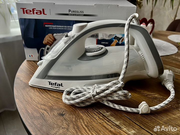 Утюг с парогенератором Tefal FV8043E0