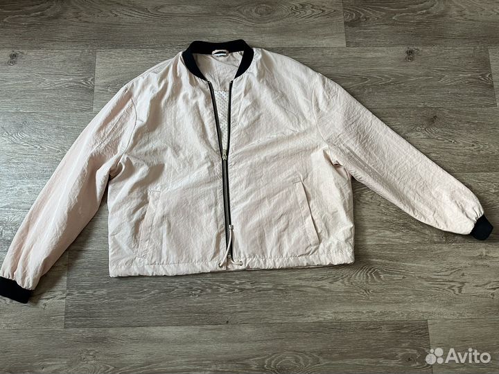 Ветровка бомбер