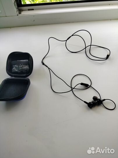 Проводные наушники jbl