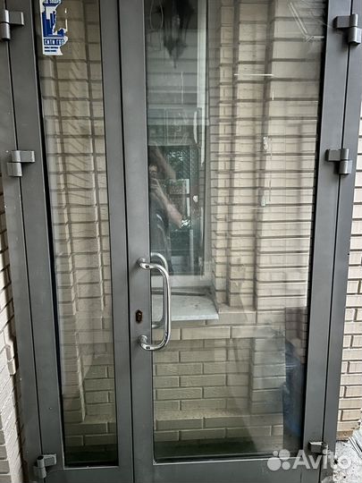 Дверь двухстворчитая металлическая