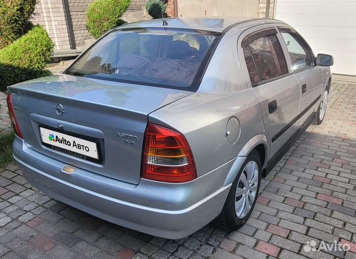 Opel Astra 1.8 AT, 1999, 365 500 км