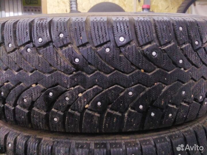 Formula Ice 215/65 R16 98T