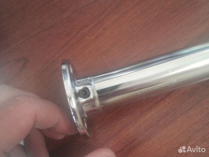 Вешалка для шкафа