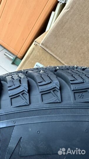 Pirelli Ice Zero 2 235/60 R18 107S