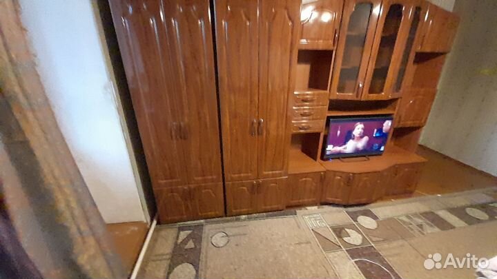 Стенка в гостиную бу