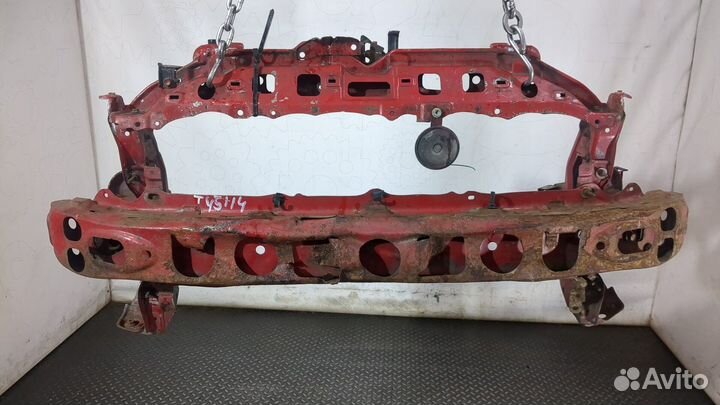 Рамка передняя Toyota Yaris, 2006