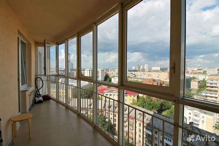 Пластиковый балкон Панорамное остекление