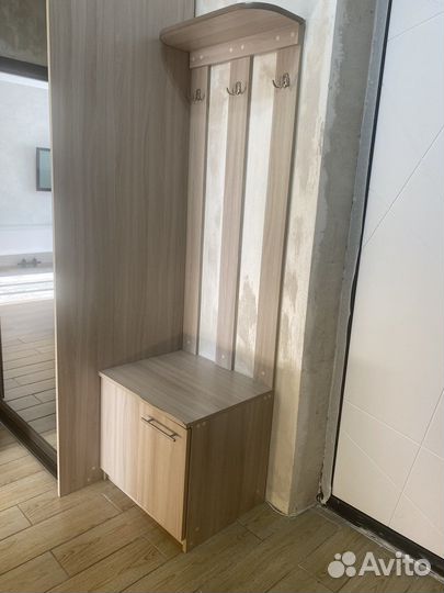 Вешалка с обувницей