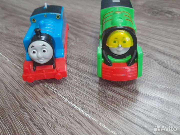 Паровозы с мотором Томас