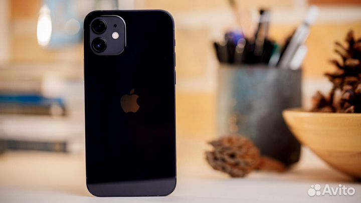 iPhone 12, 64 ГБ