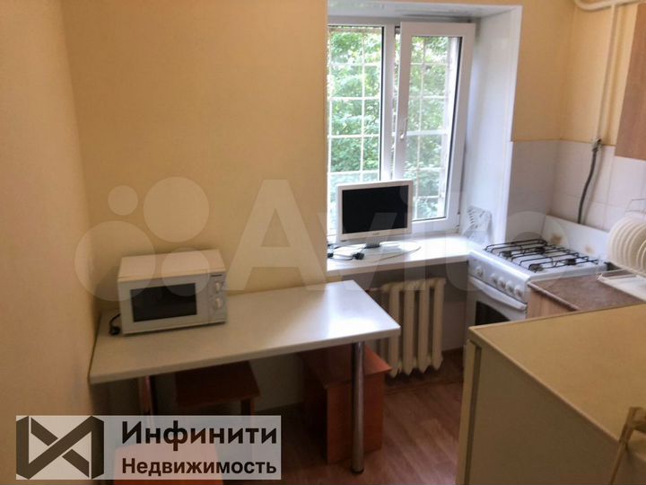 2-к. квартира, 40 м², 1/4 эт.