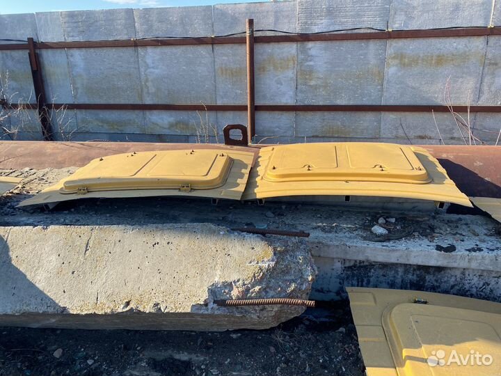 Люк на крышу с автобуса паз