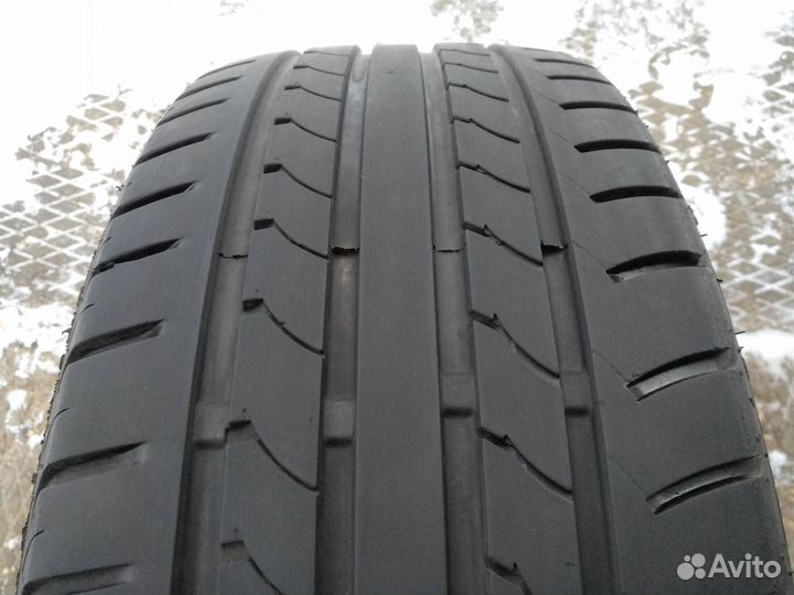 Maxtrek Maximus M1 245/45 R18 100V