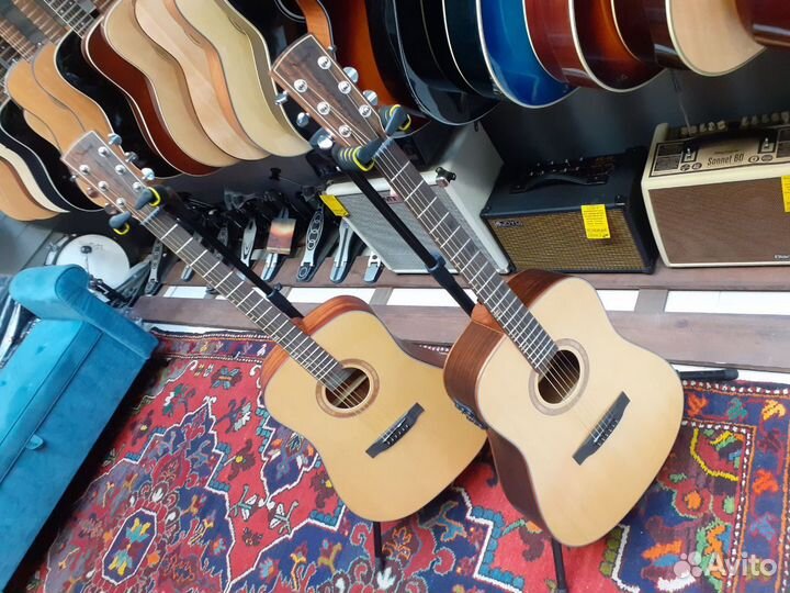 Трансакустическая гитара