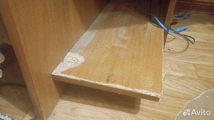 Компьютерный стол