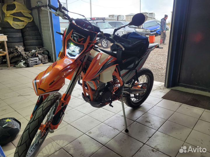 Regulmoto crosstrec 300