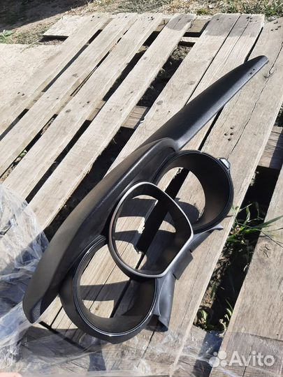 Козырек приборной панели Kia Rio 3