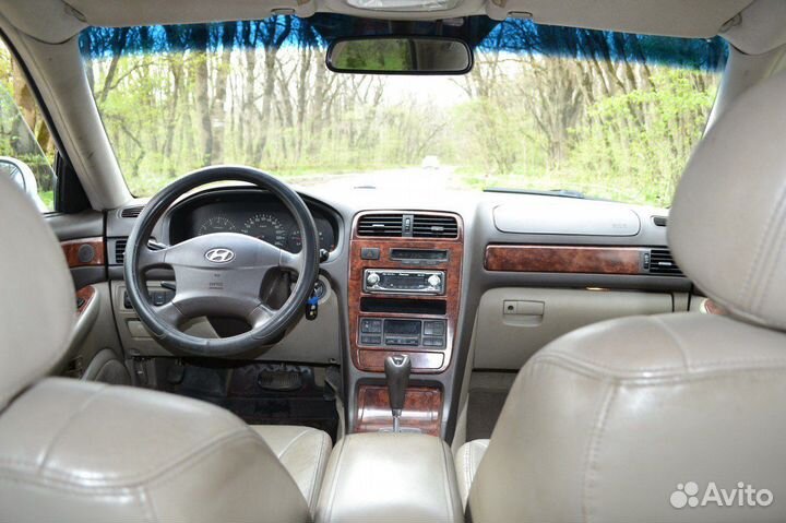 Салон Hyundai XG 250