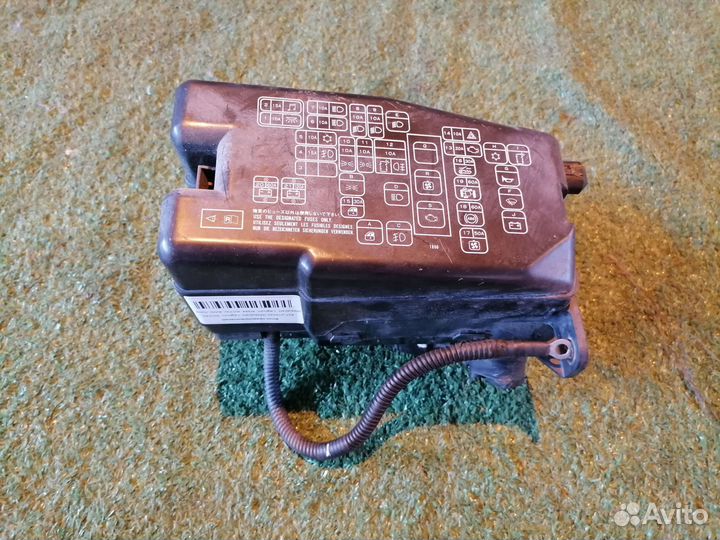 Блок предохранителей MR445510 Mitsubishi Legnum EC