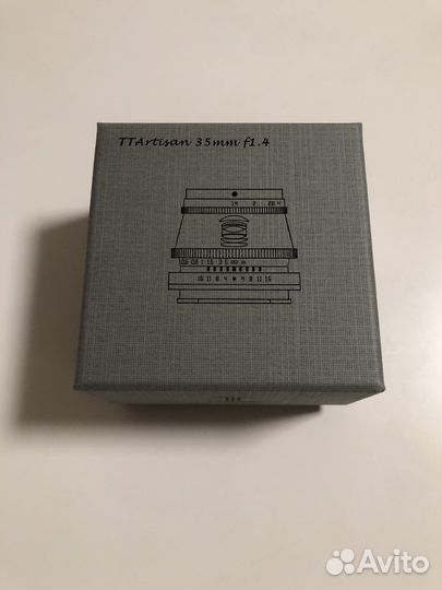 Объектив TTArtisan 35mm f/1.4 micro 4/3