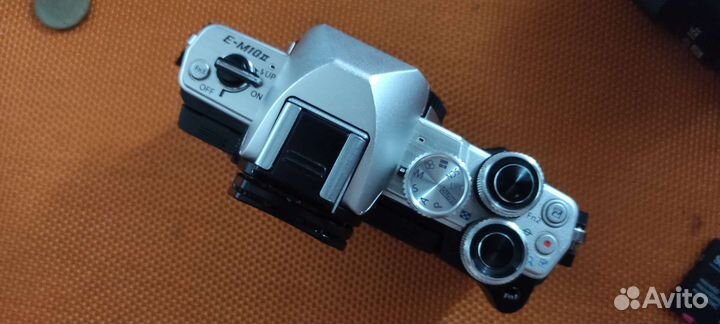 OlympusOM-DE-M10 Mark II