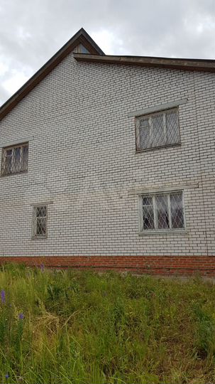 Коттедж 352 м² на участке 10 сот.