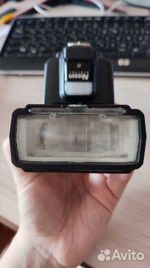 Вспышка Nissin i60A для Fuji
