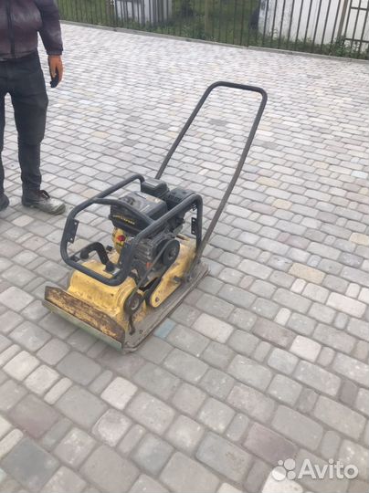 Виброплита с ковриком Bomag 140 кг, аренда