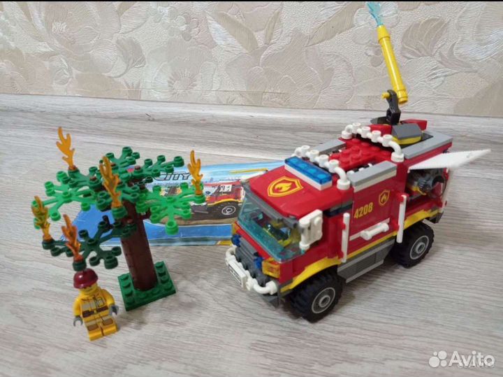 Lego City много пожарных наборов