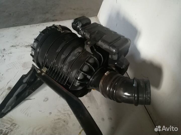 Корпус воздушного фильтра Hino