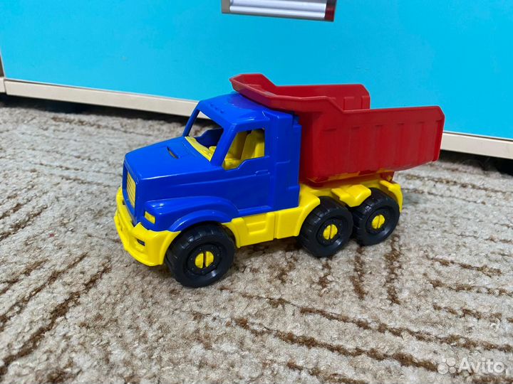 Продам детские игрушки