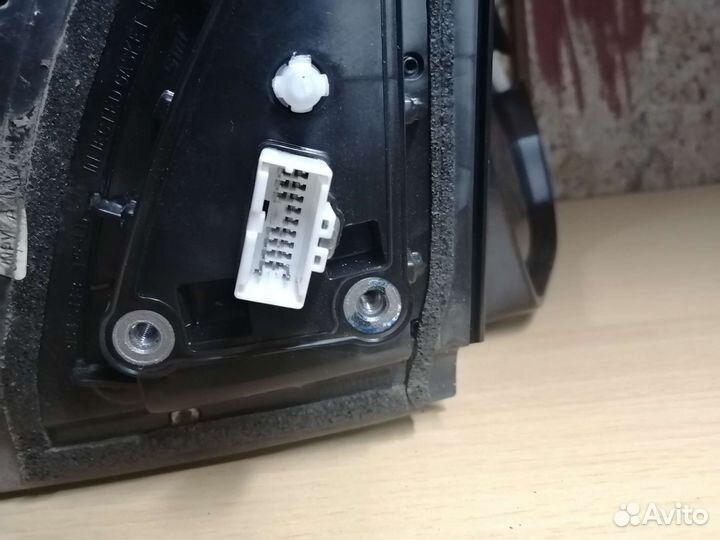 Зеркало заднего вида