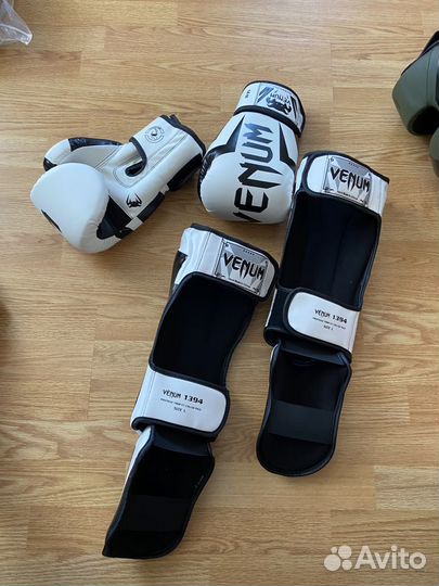 Боксёрские перчатки полный набор