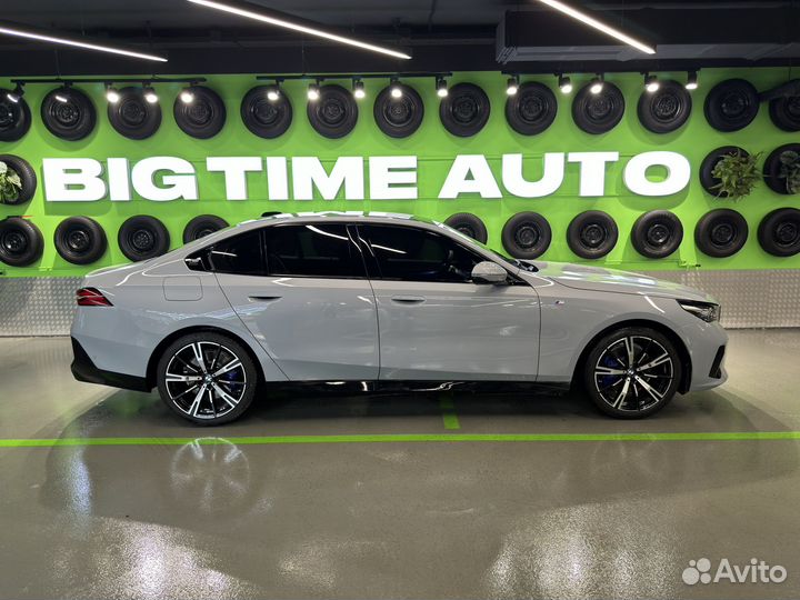 BMW 5 серия 2.0 AT, 2023, 49 км