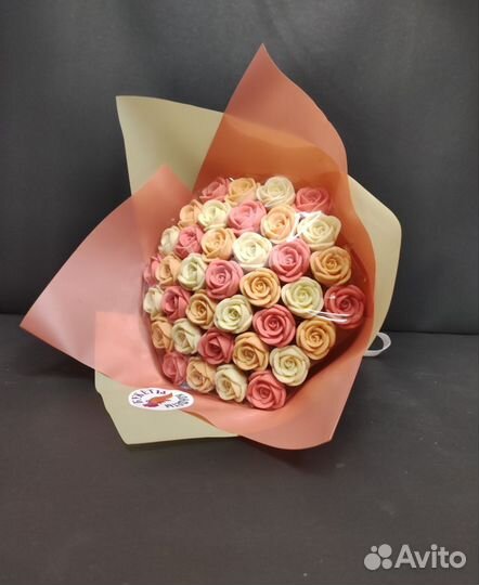 Розы из Белого Шоколада - 37 шт в Букете