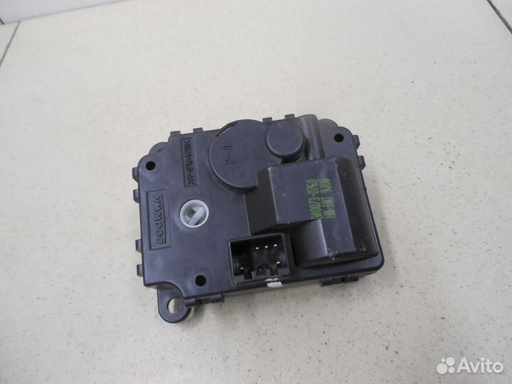 Моторчик заслонки отопителя Mohave 2009