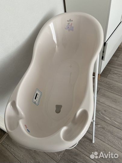 Ванночка детская с подставкой и горкой